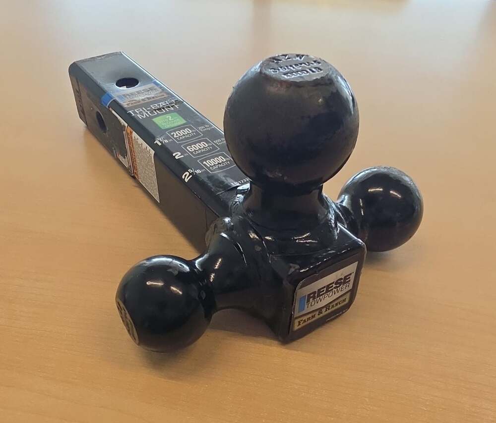 Reese Farm & Ranch Tri-Ball Hitch Mount for 1-7/8 in, 2 in, and 2-5/16 in Balls
